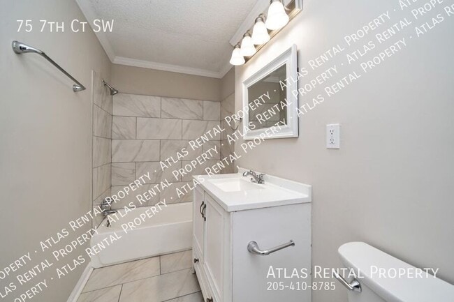 Building Photo - 75 7th Ct SW