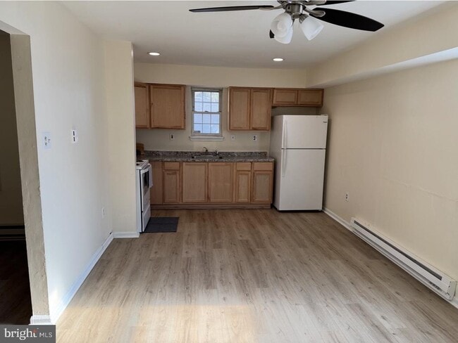 Primary Photo - 125 Hampshire Rd