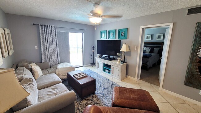 Building Photo - Fully Furnished Condo in the heart of Cocoa Beach-Available 10.1.24 to 4.30.25