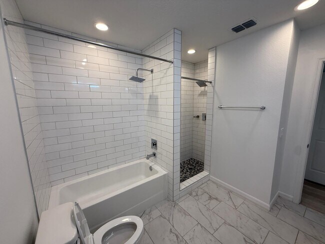 Building Photo - 2130 Penny Ln