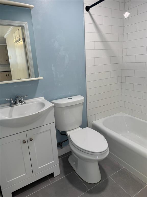 Building Photo - 33 Saint Elizabeth St
