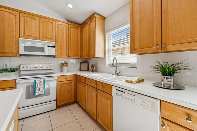 Building Photo - 353 Bay Arbor Blvd