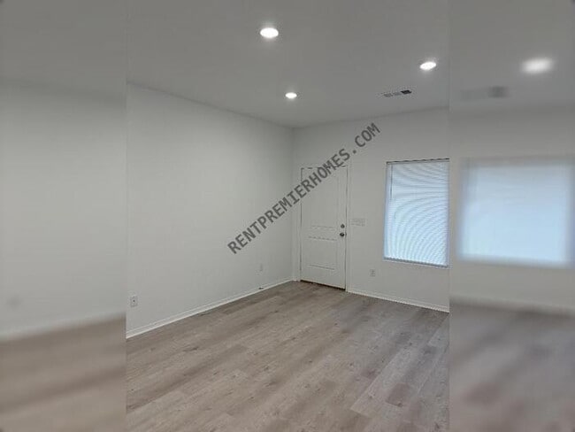 Building Photo - 43 Remington Ln