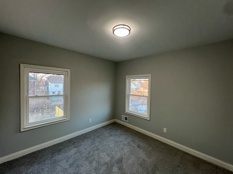 Building Photo - 4086 Montgomery St