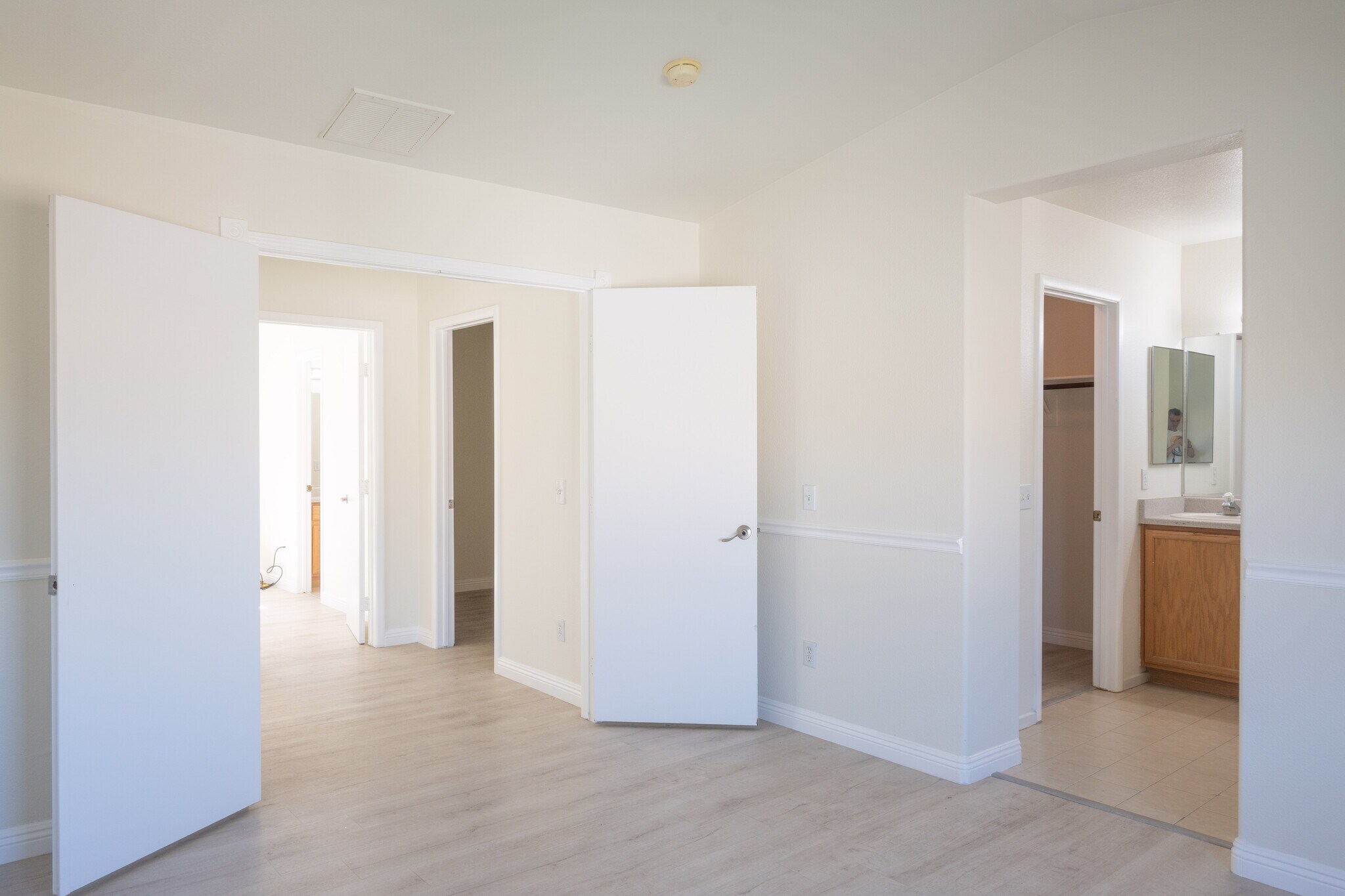 Building Photo - 7924 Horn Tail Ct