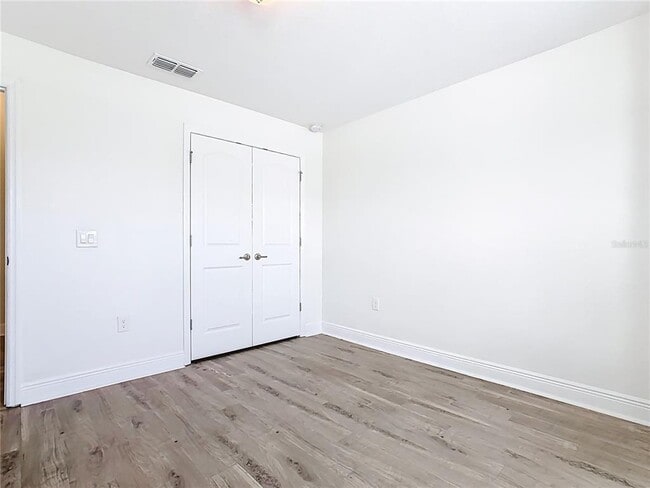 Building Photo - 465 Buchannan Dr