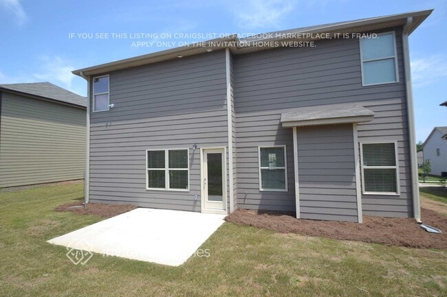 Building Photo - 374 Easley Dr SE