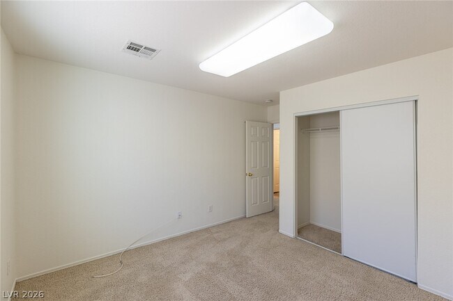 Building Photo - 718 Tiffany Bend St