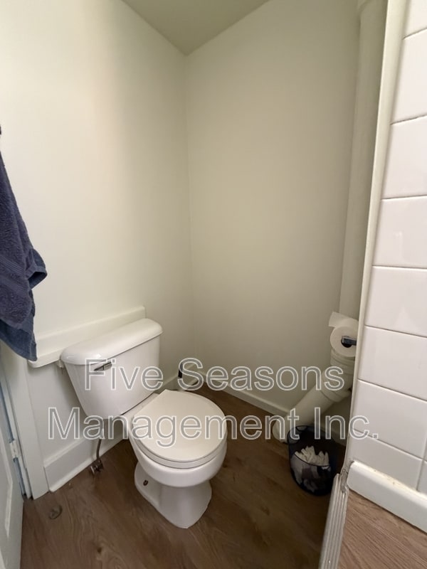 Building Photo - 194 North St