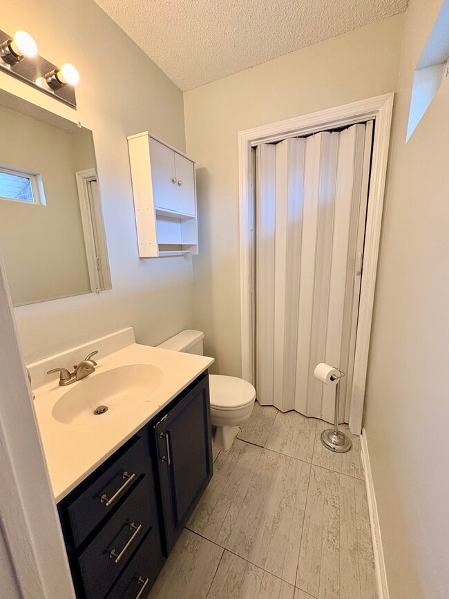 Building Photo - 101 Lael Ct