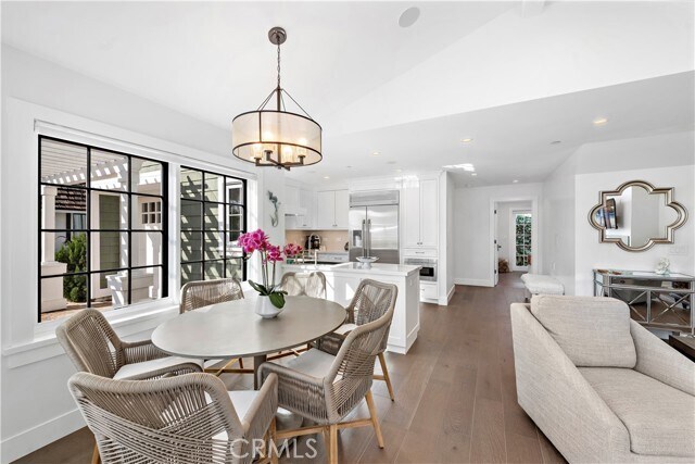 Building Photo - 156 Pearl St