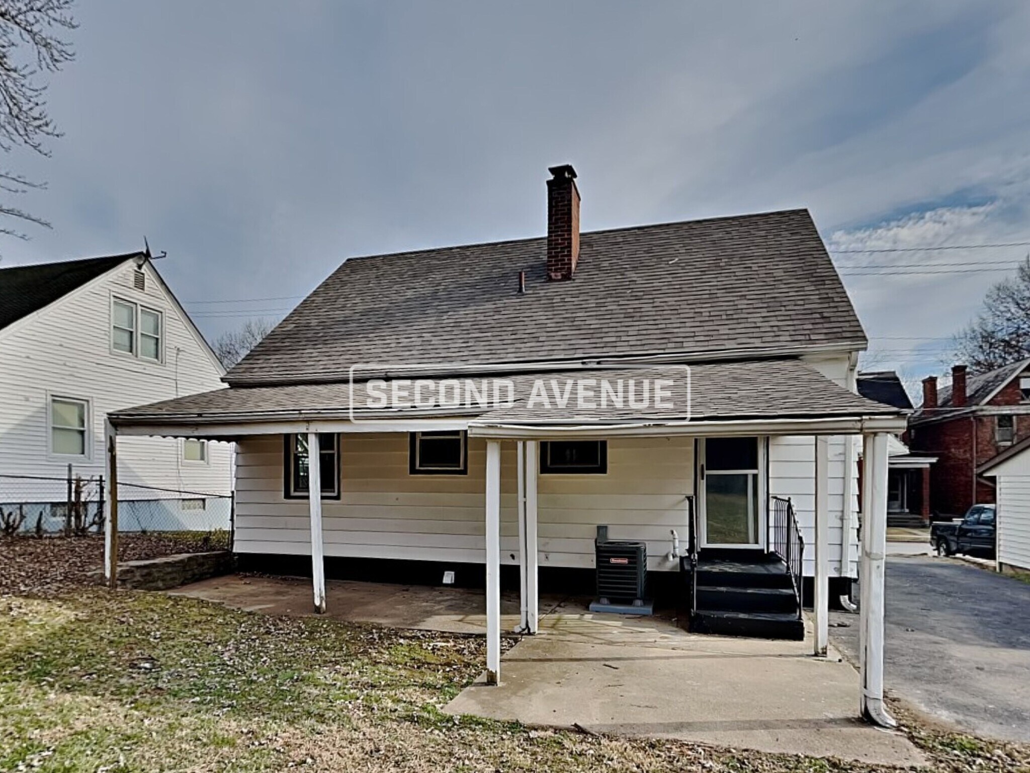 Building Photo - 536 E Epworth Ave