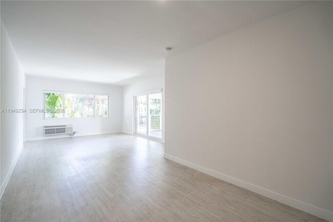 Building Photo - 1185 98th St