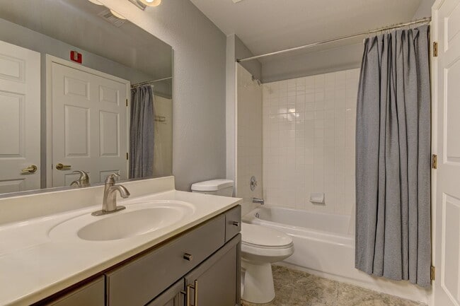 Building Photo - Corner Unit Condo in Gated Summerlin Commu...