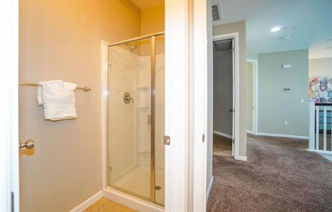 Building Photo - Charming Brentwood 4BD/3BA, Single-Family Home with 2 Car Garage!