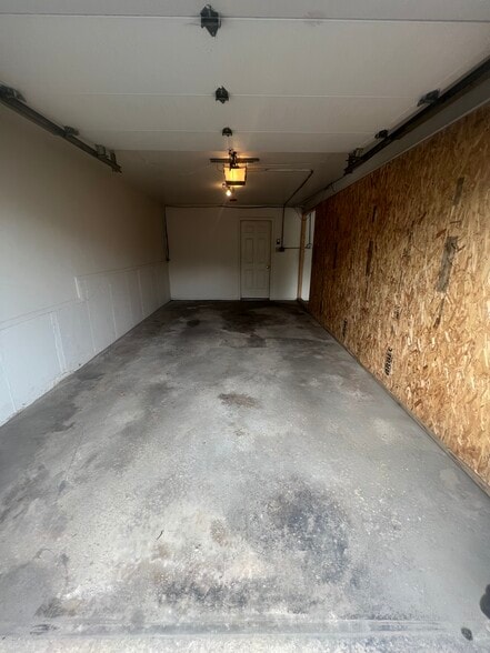 Building Photo - 4974 W 82nd Ct