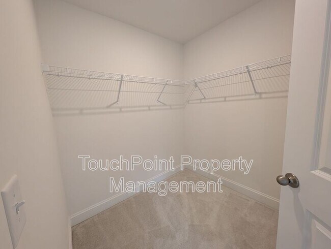 Building Photo - 7712 Ethora Wy