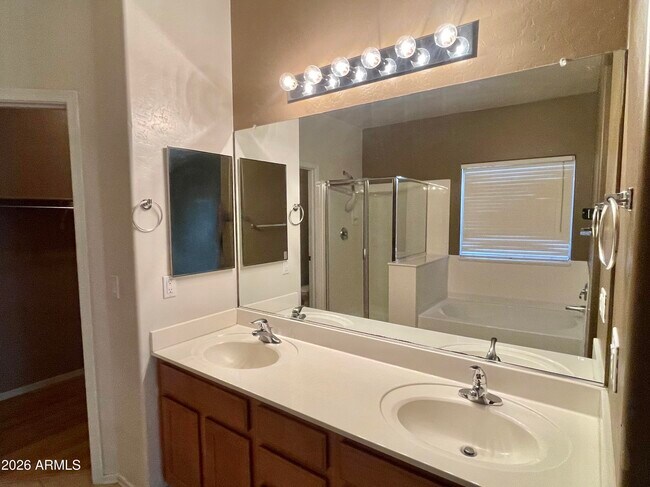 Building Photo - 17456 W Ashley Dr