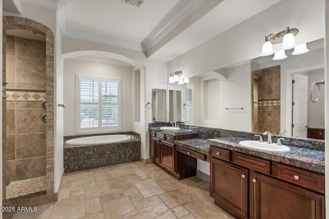 Building Photo - 3410 E Vallejo Ct