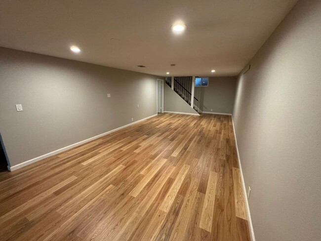 Building Photo - 1040 S Grand