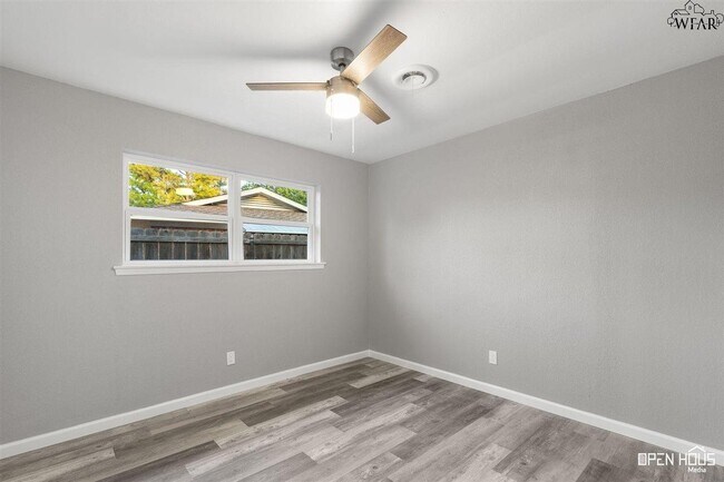 Building Photo - 4303 Prince Edward Dr