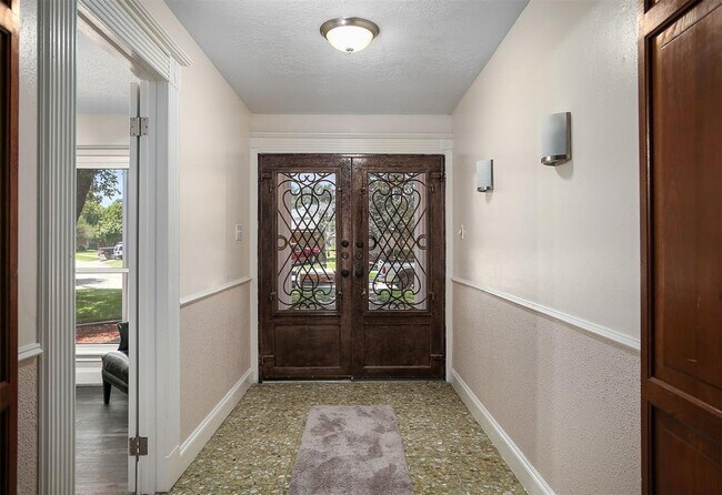 Building Photo - 10455 Antrim Ln