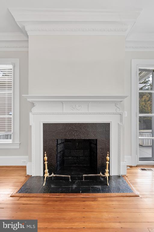 Building Photo - 4201 Bradley Ln