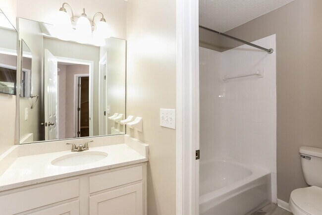 Building Photo - 10921 Mindanao Dr S