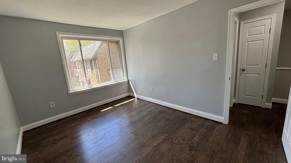 Bedroom 1 - 5394 Eliots Oak Rd