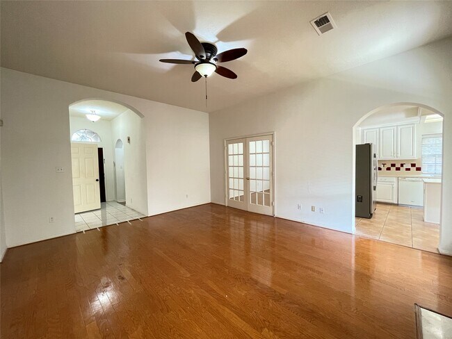 Building Photo - 17115 Cradle Cove Ct