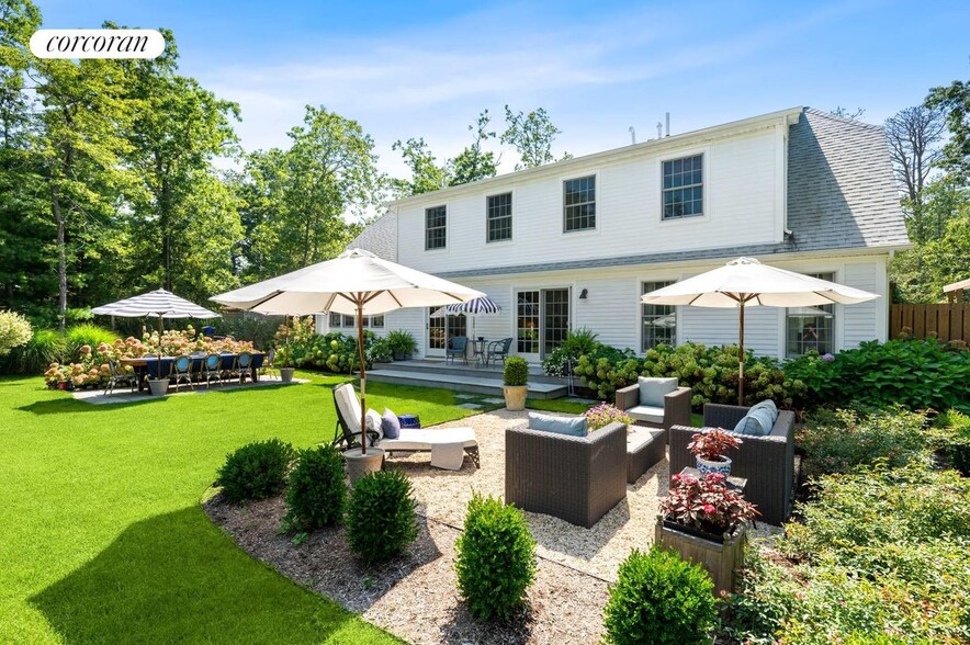 Building Photo - 17 Old Sag Harbor Rd