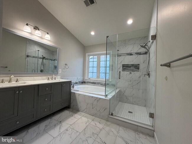 Building Photo - 5669 Faircloth Ct
