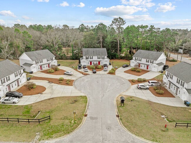 Building Photo - 122 Sherman Ct