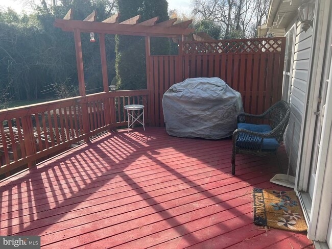 Building Photo - 283 Point to Point Square