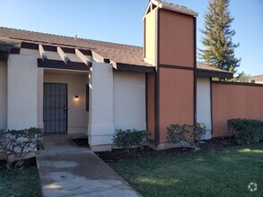 Building Photo - B3824/3825
