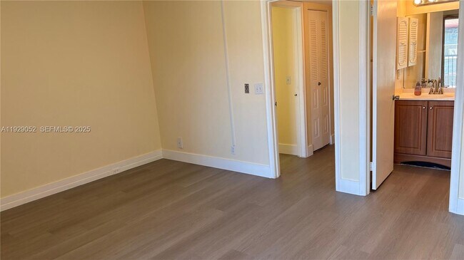 Building Photo - 200 SW 132nd Way