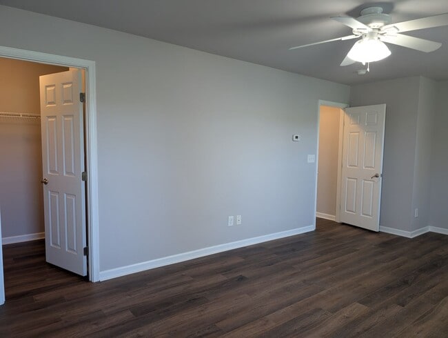Building Photo - Beautiful 4 bed, 2.5 bath home in Indian T...