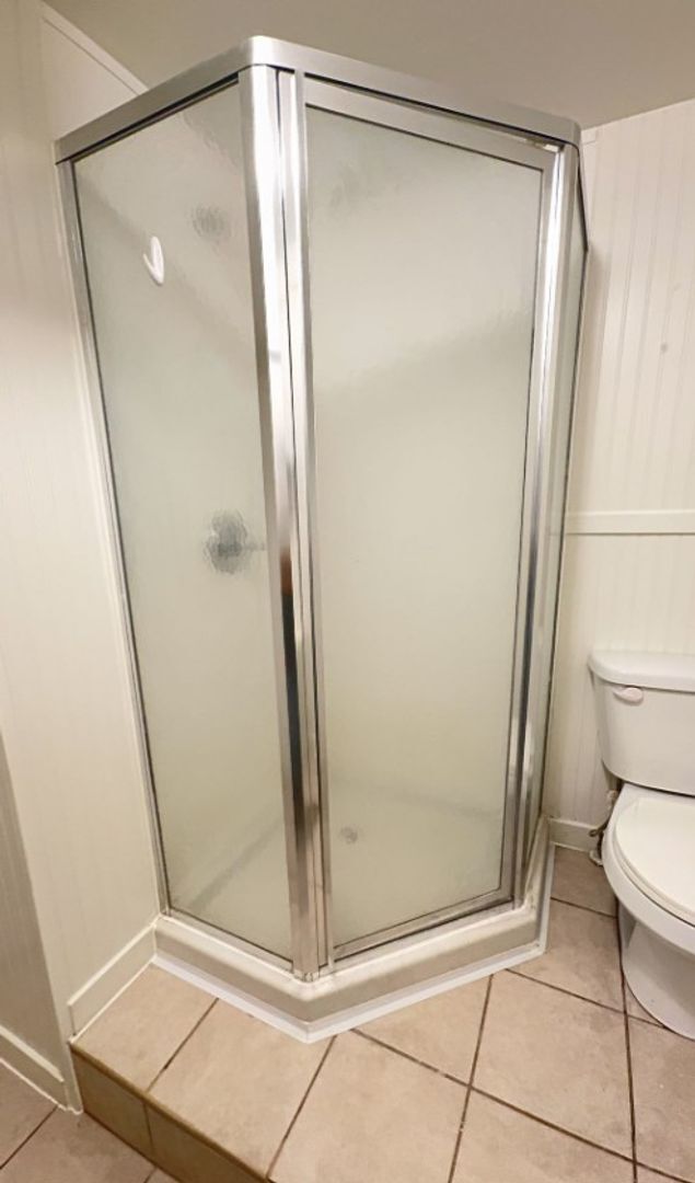 Building Photo - 363 N 800 W