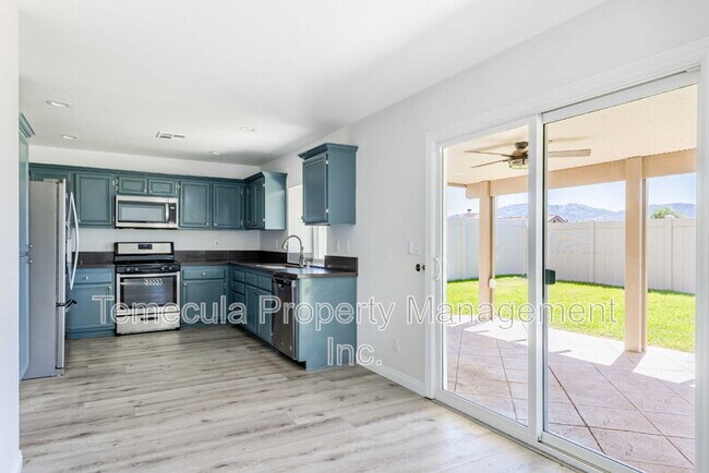 Building Photo - 45333 Corte Progreso