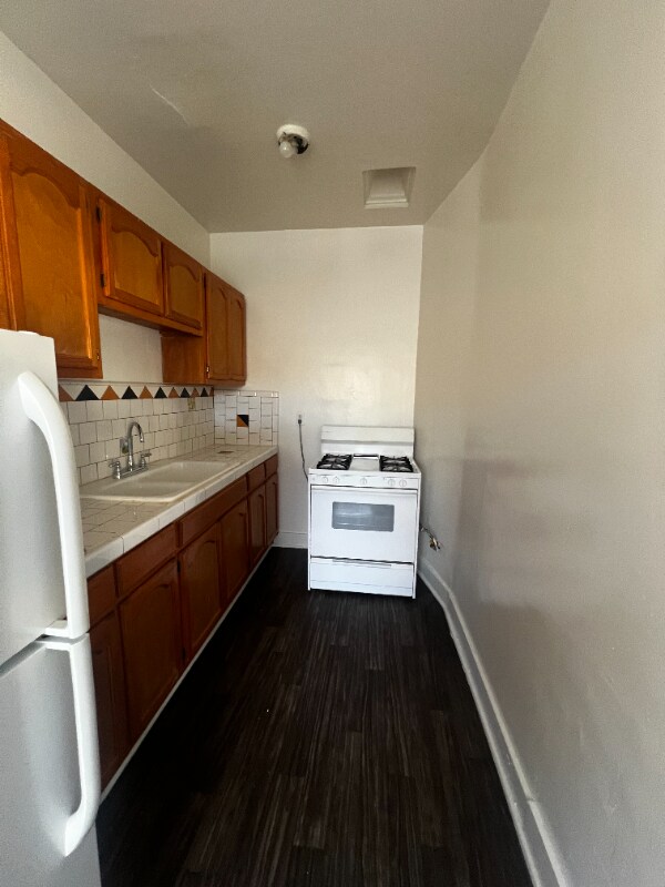Building Photo - 1740 Winona Blvd