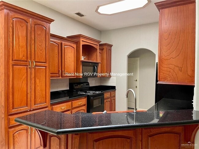 Building Photo - 20 La Vista Ave