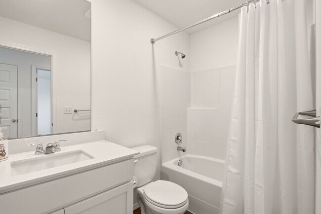 Building Photo - Beautiful 4 bedroom home in Liberty Lake! Move in Ready!