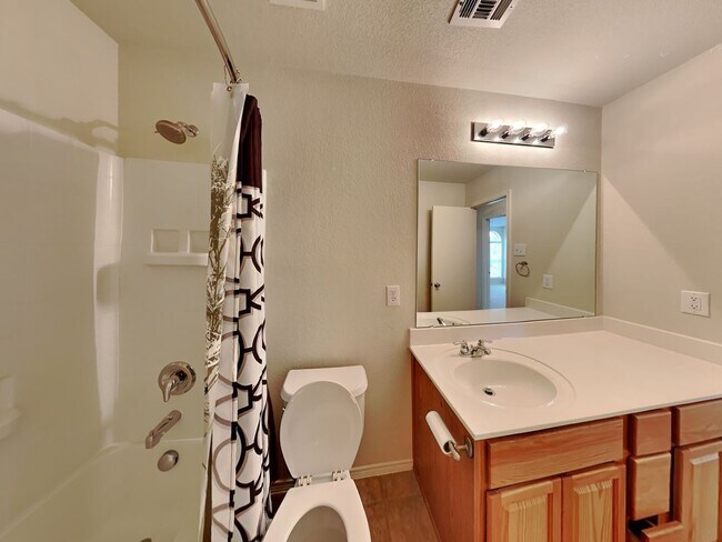 Building Photo - 9045 Trail Blazer Dr