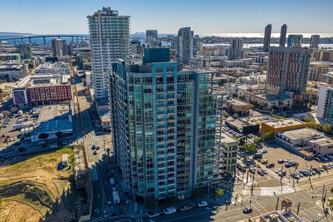 Building Exterior - 1080 Park Blvd