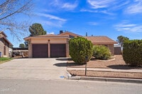 Building Photo - 4805 Maureen Cir