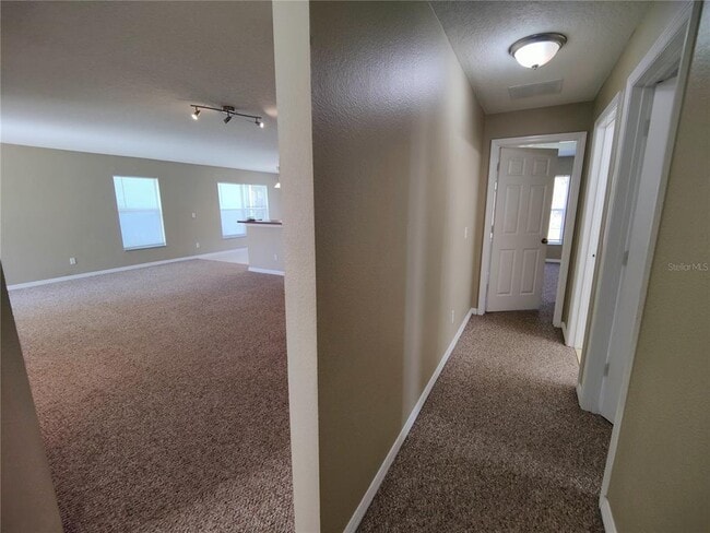 Building Photo - 544 Windrose Dr