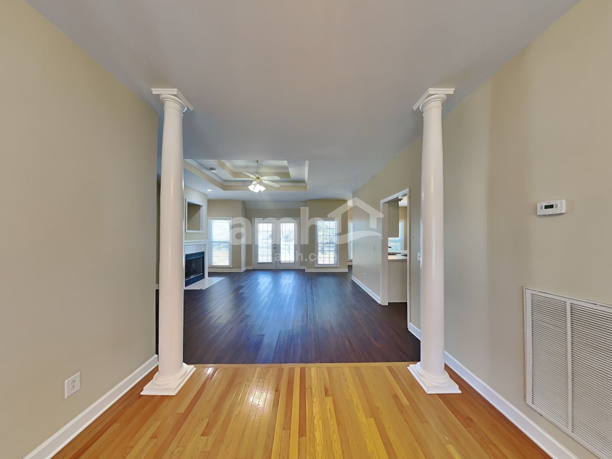 Building Photo - 2885 Runnymeade Dr
