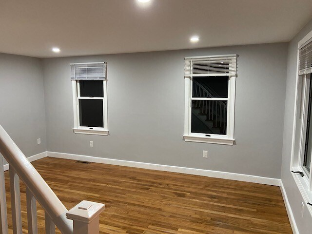 Building Photo - 28 Roosevelt Ave