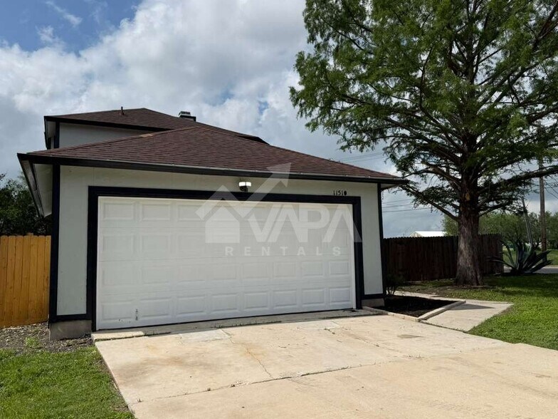 Building Photo - 11510 Hatchet Pass Dr