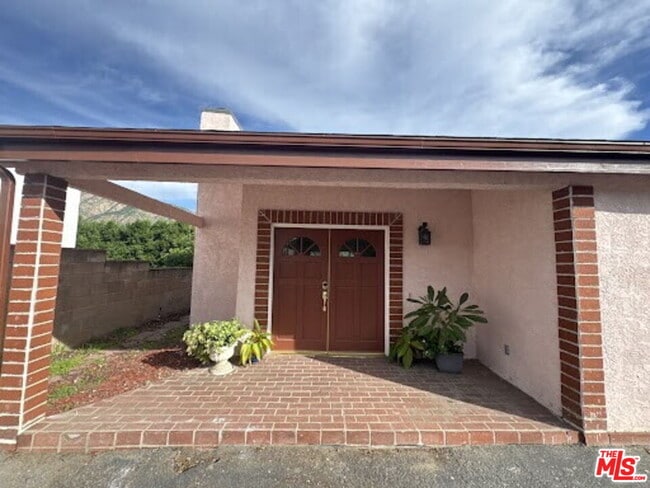 Building Photo - 2629 Meguiar Dr